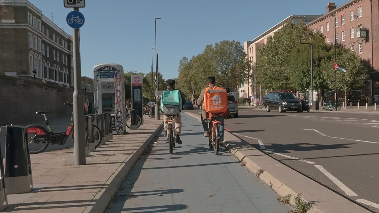 A weekend London commute on my Brompton bicycle from Stratford to Aldgate, October 2023