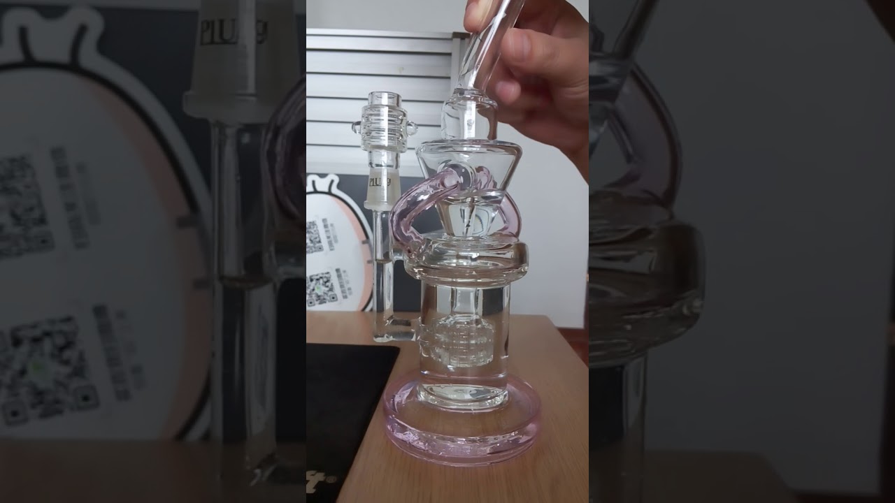 Girly Bongs, Pink Water Pipe!  | Hasmoke