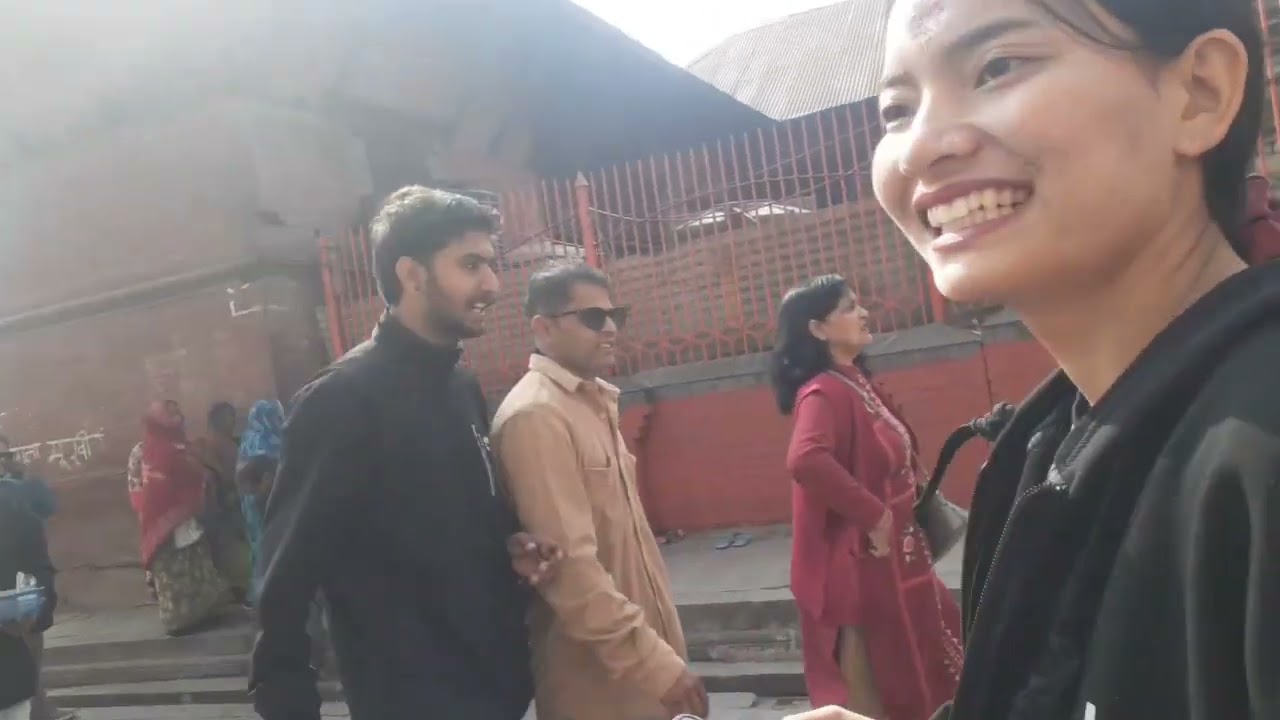 Gum gam gdardai😊😊