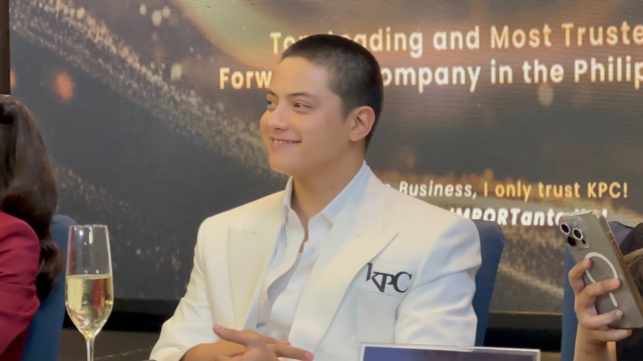 Reaksyon ni Daniel Padilla ng makita si Kathrine sa KPC Contract Signing