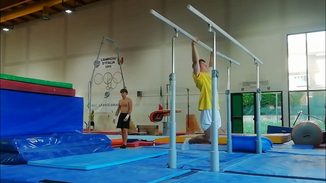 100 push ups and 50 pull ups in 5 minutes