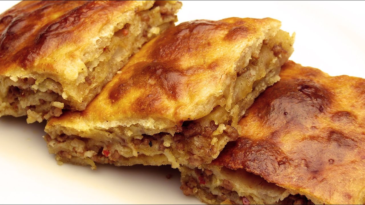 El Açması Kıymalı Börek Tarifi