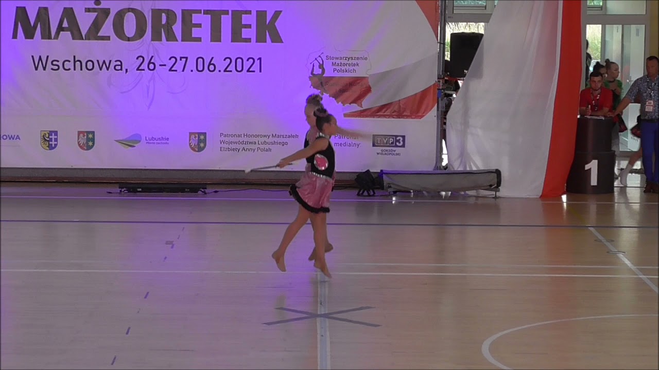 Słoneczka (Leśnica) - duo/trio baton kadetki Olivia Dombrowska i Maja Mnich
