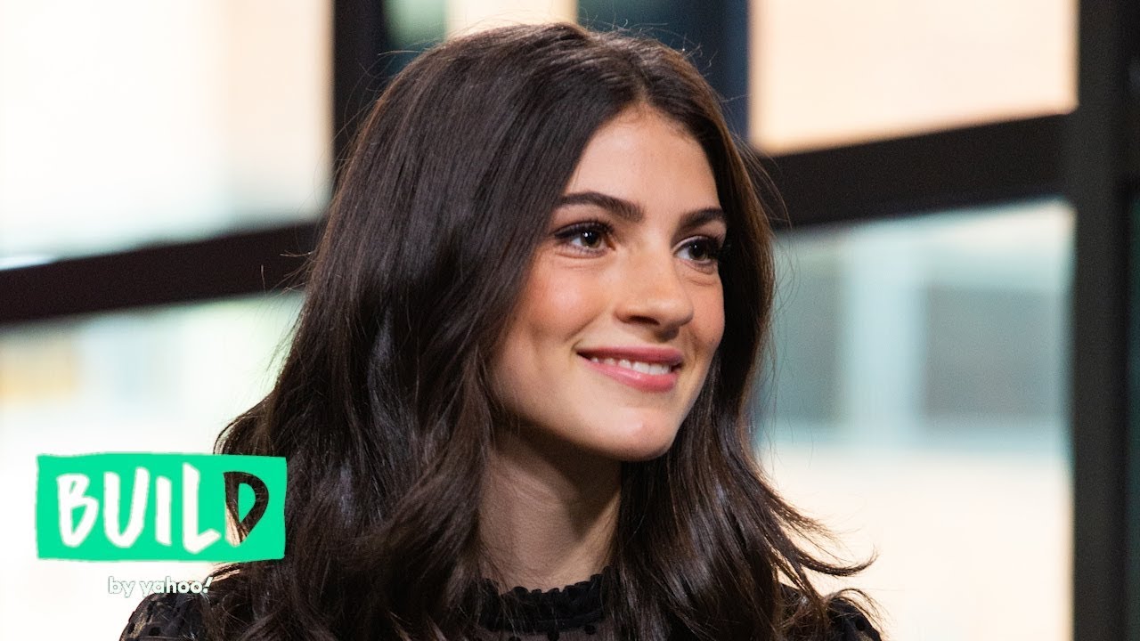 Ella Rubin Learned So Much From Marisa Tomei While Rehearsing For Broadway's 