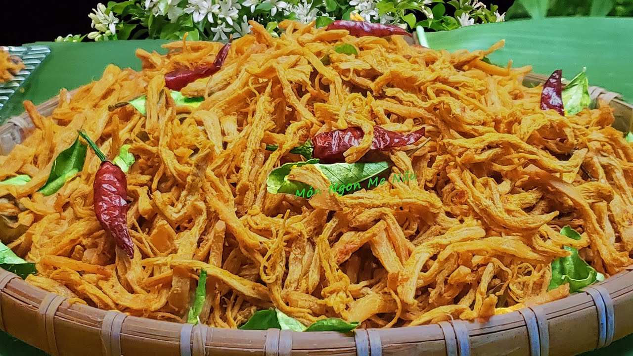 Как сушить хрустящую курицу с лимонными листьями на сковороде