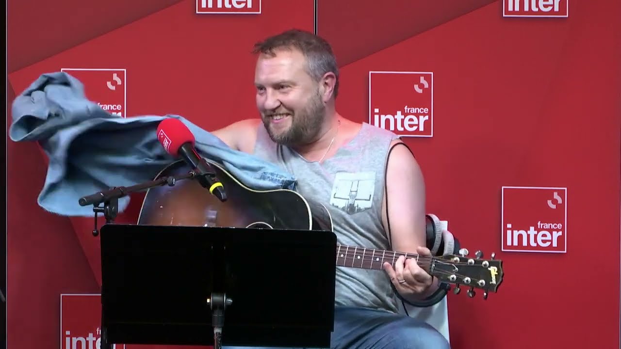 Fan de Caroline Anglade et Baya Kasmi  - La dr&ocirc;le d'humeur d'Oldelaf