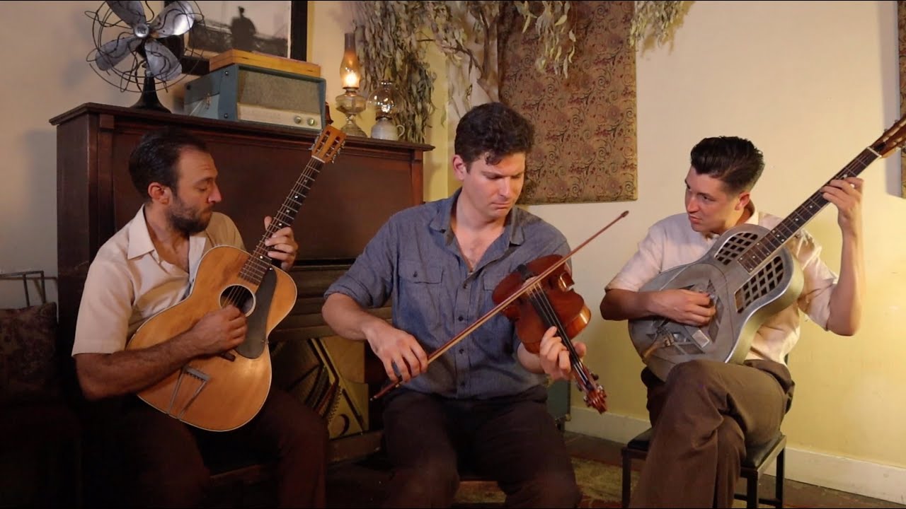 Temple Street Trio - San Antonio (Jose Conrado de Tovar), Tus Besos Fueron Mios (Anselmo Aieta)