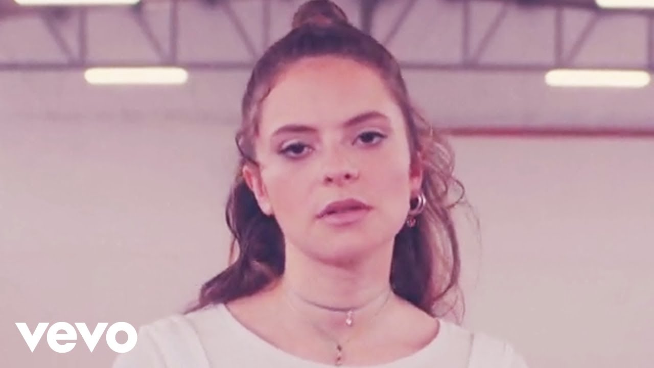 Francesca Michielin - Tropicale (Official Video)
