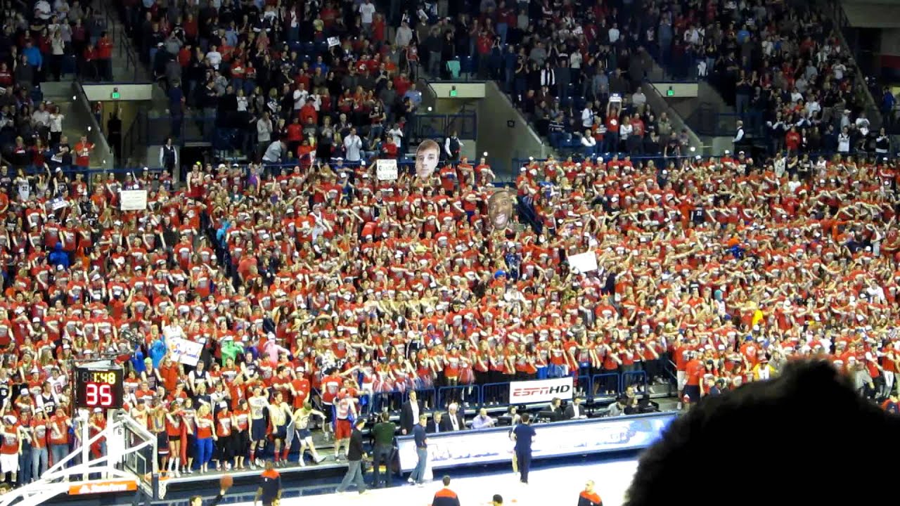 GONZAGA Student Section PARTY ROCK!