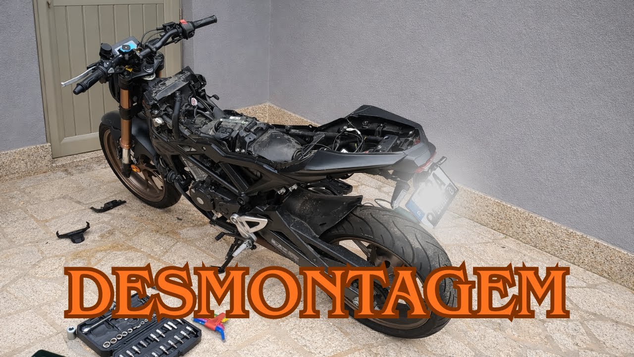 Comecei a desmontar a HONDA CB 125 R e... não estava à espera disto!!