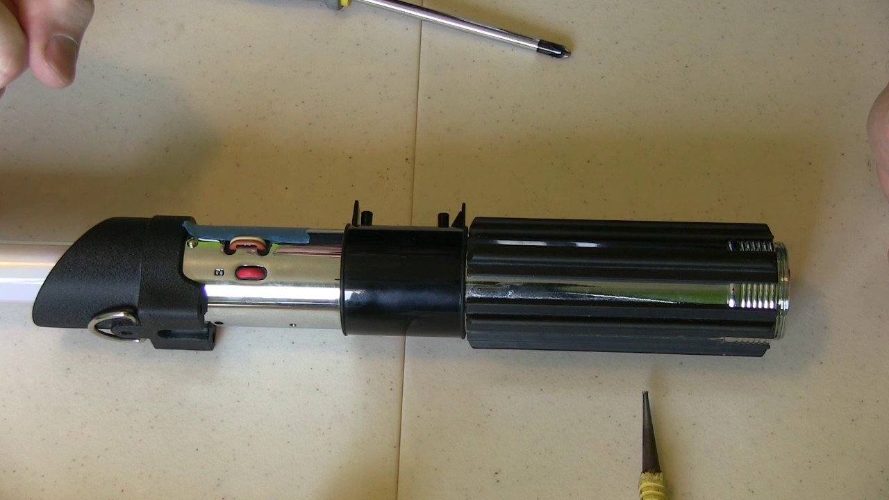 Master Replicas 2005 Vader Saber Conversion   Part 1 Disassembly