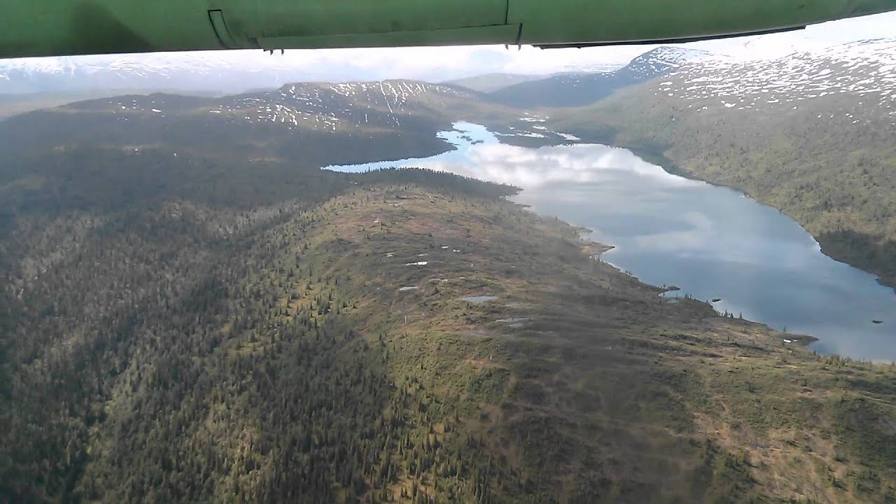 Approach into Mo i Rana Airport on Wideroe Dash 8-100 LN-WIA