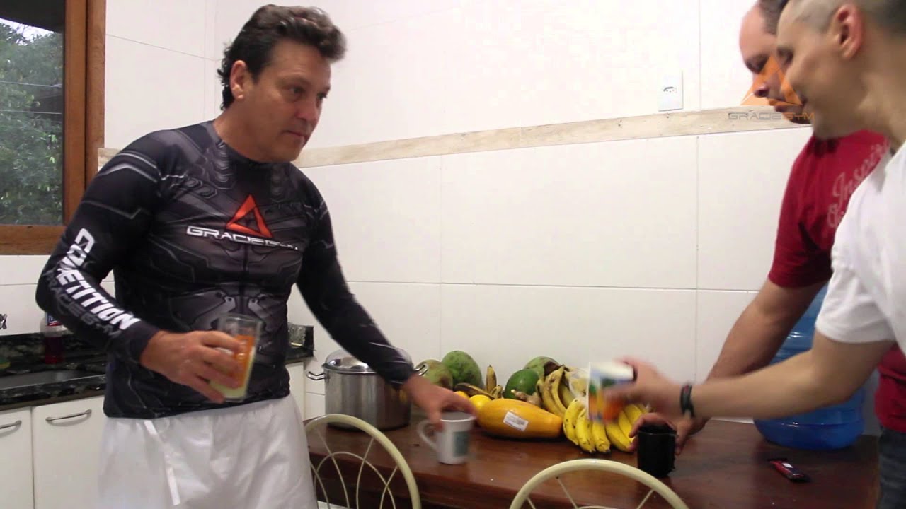 Crolin suco de limão com água de coco
