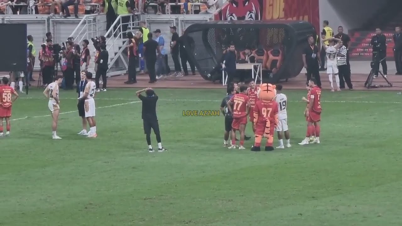 CUPLIKAN VIDEO FANSCAM!! MOMENT REUNI PEMAIN TIMNAS, CIDERA IVAR, HINGGA PINALTY GAGAL MAXWELL