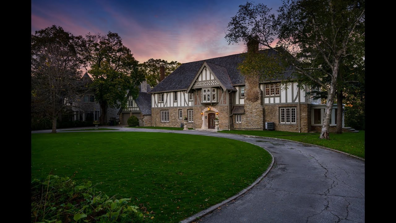 35 Kingsway Crescent, Toronto, Ontario
