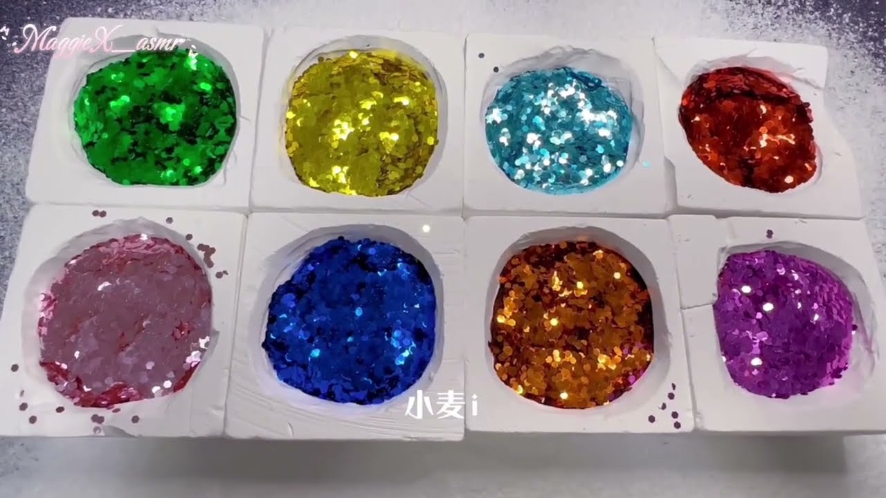 【Original】 The gym chalk is stuffed with glitter—crushing it is really relieving!#gymchalk 