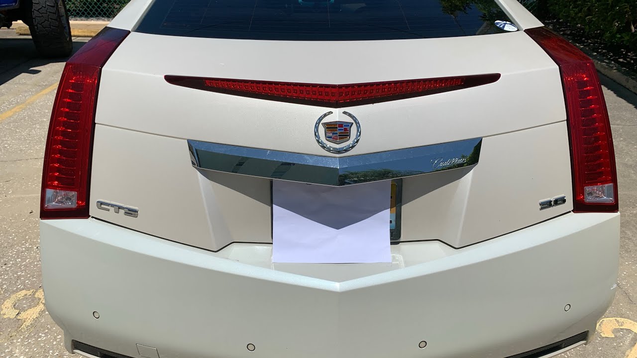 2011 Cadillac CTS 3.6 Startup Engine & In Depth Tour
