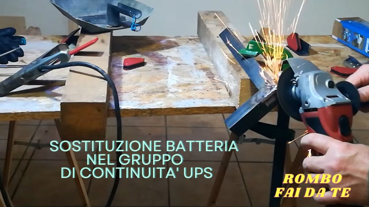 #SCORTS - SOSTITUZIONE BATTERIA NEL GRUPPO DI CONTINUITA' UPS