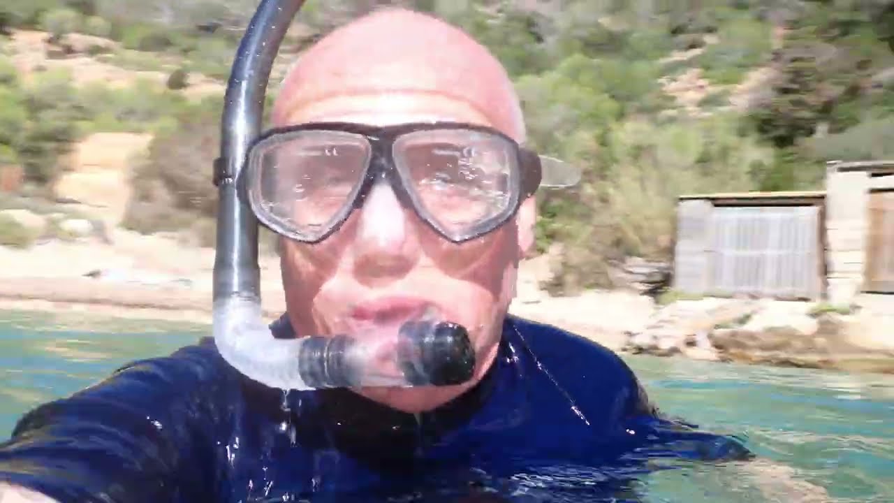 Snorkelling in Calla D'en Serra