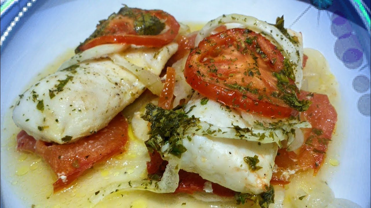 Como hacer  MERLUZA AL HORNO  -  Pescado al Horno  -  Receta fácil -  Recetas en menos de 3 minutos