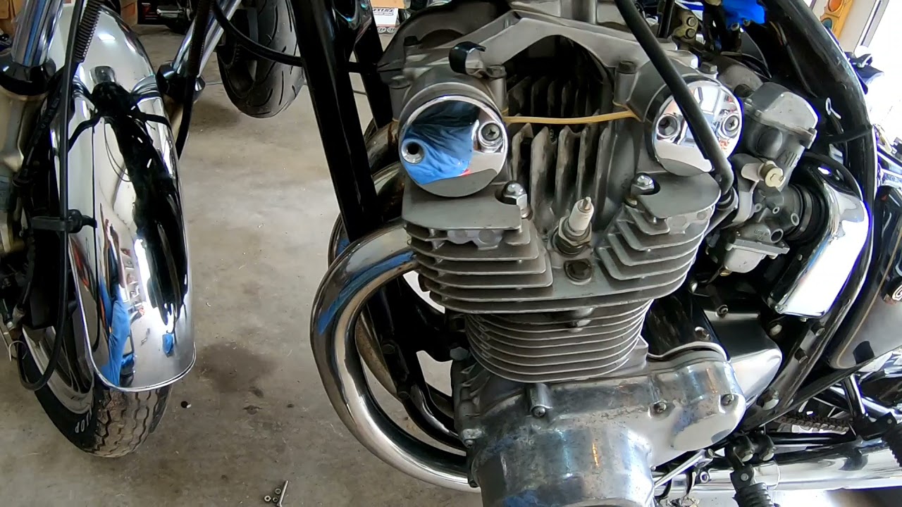 Как заменить катушки зажигания на мотоцикле - Suzuki GS1000 1979 года