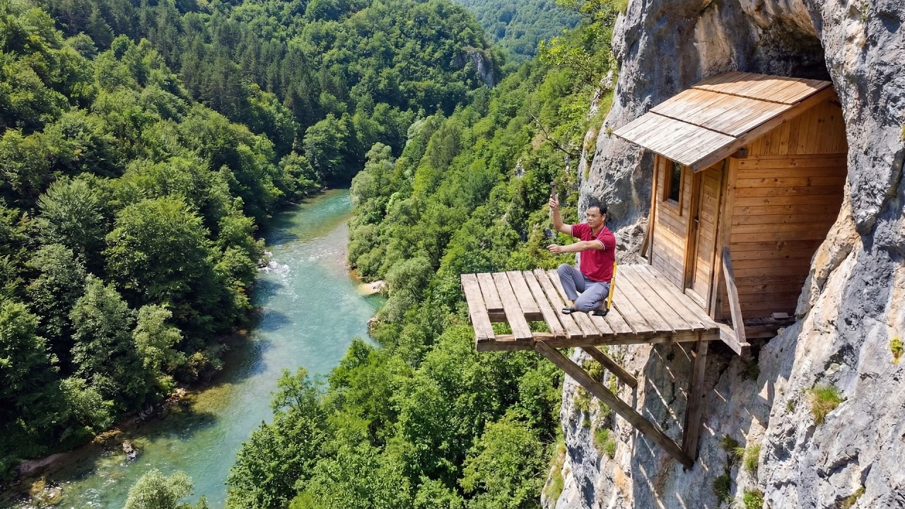 Hidden Cliff Survival Shelter &ndash; 100 Days Building an Underground House with Chimney