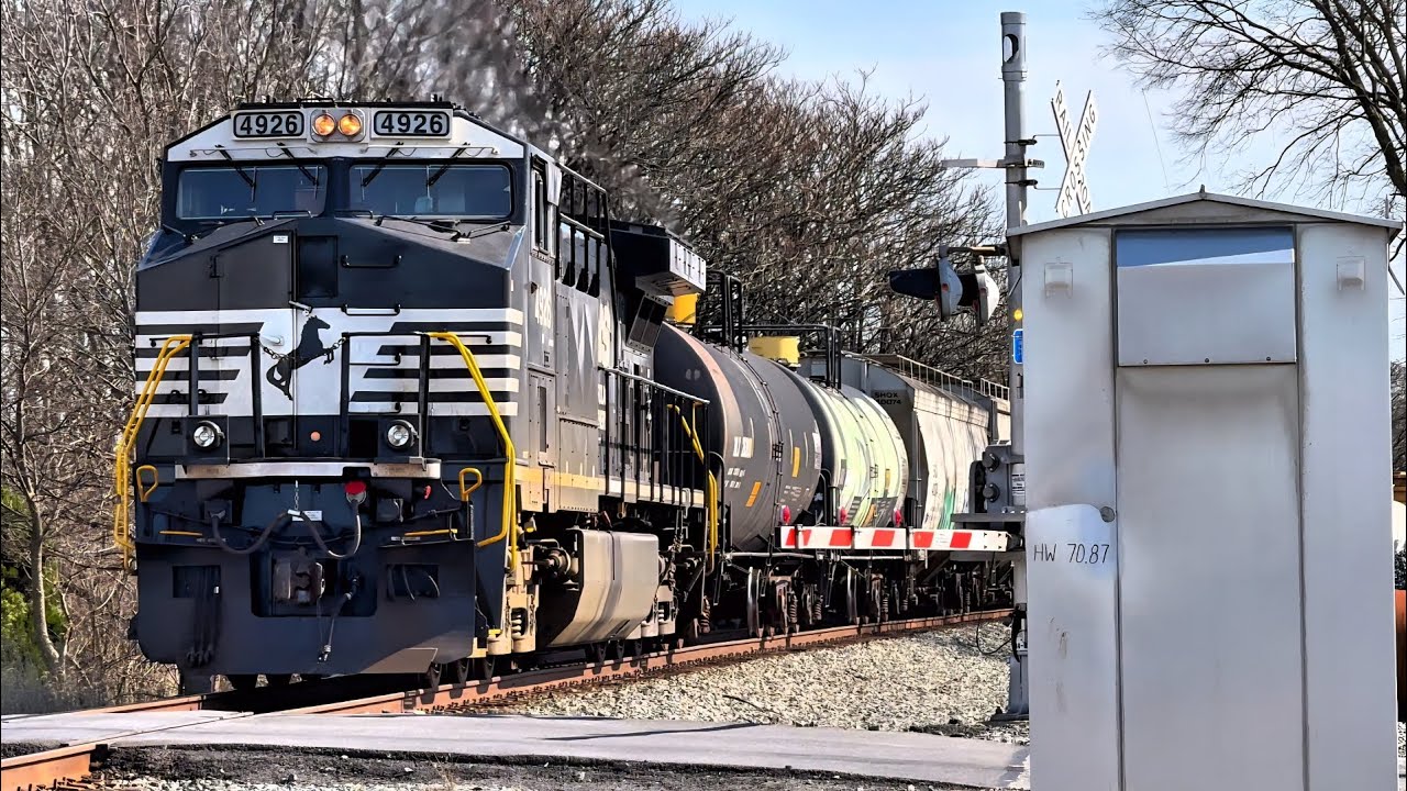 Railfanning on the Lurgan Branch! Plus OCS 955 blasts by me at night! Plus Freight and Intermodal!
