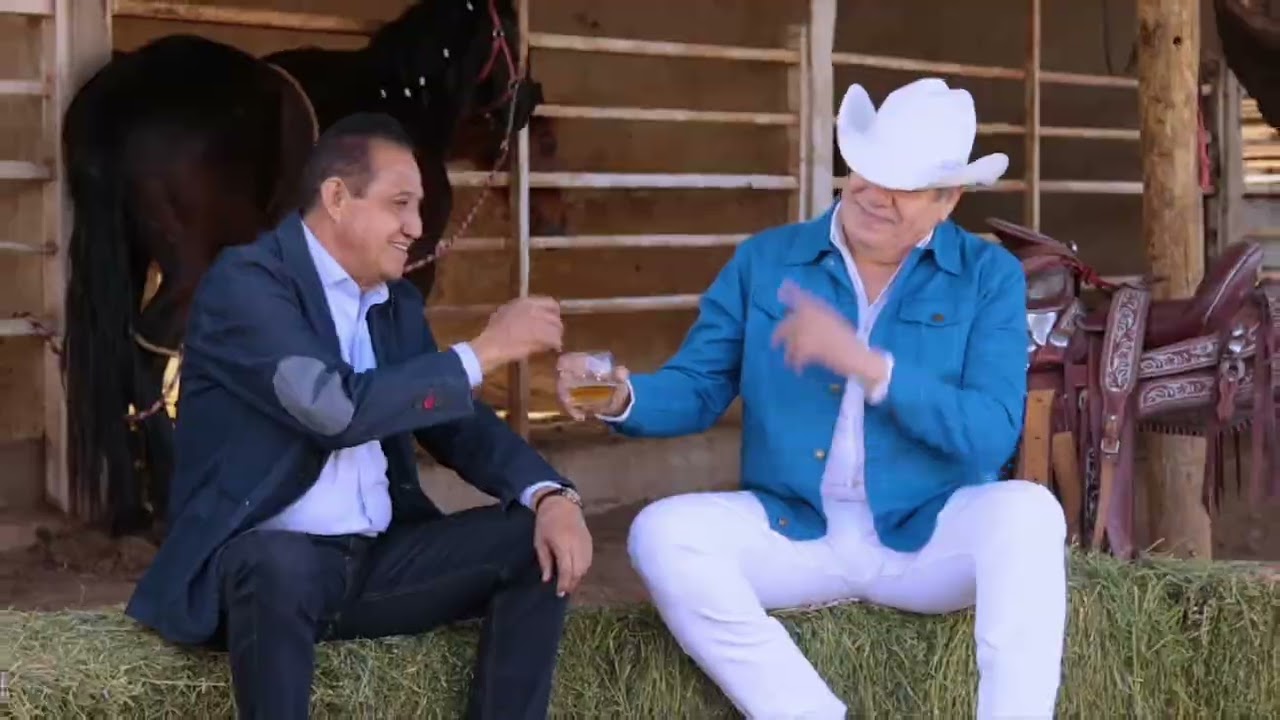 CABALLO VIEJO  -Enrique Quiroz Y Su Gpo Pauta Azul  FT  Willy Lara (VIDEO OFICIAL)