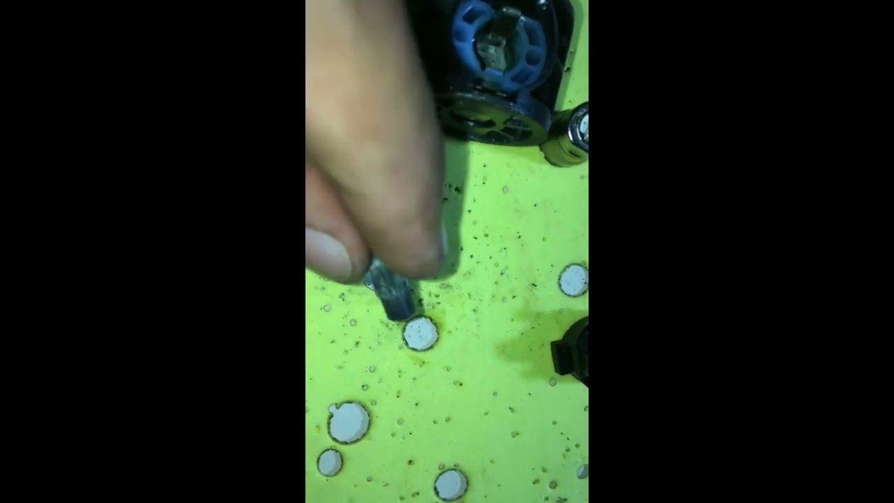 Maglite botão de ligar danificado