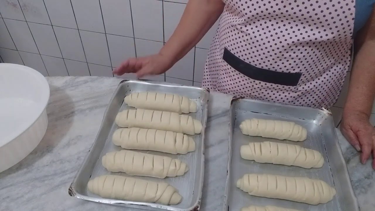 VILMA SOARES... ESSA MASSA É  COM CREME DE LEITE. MELHOR PÃO  QUE JÁ  FIZ  ATÉ  HOJE