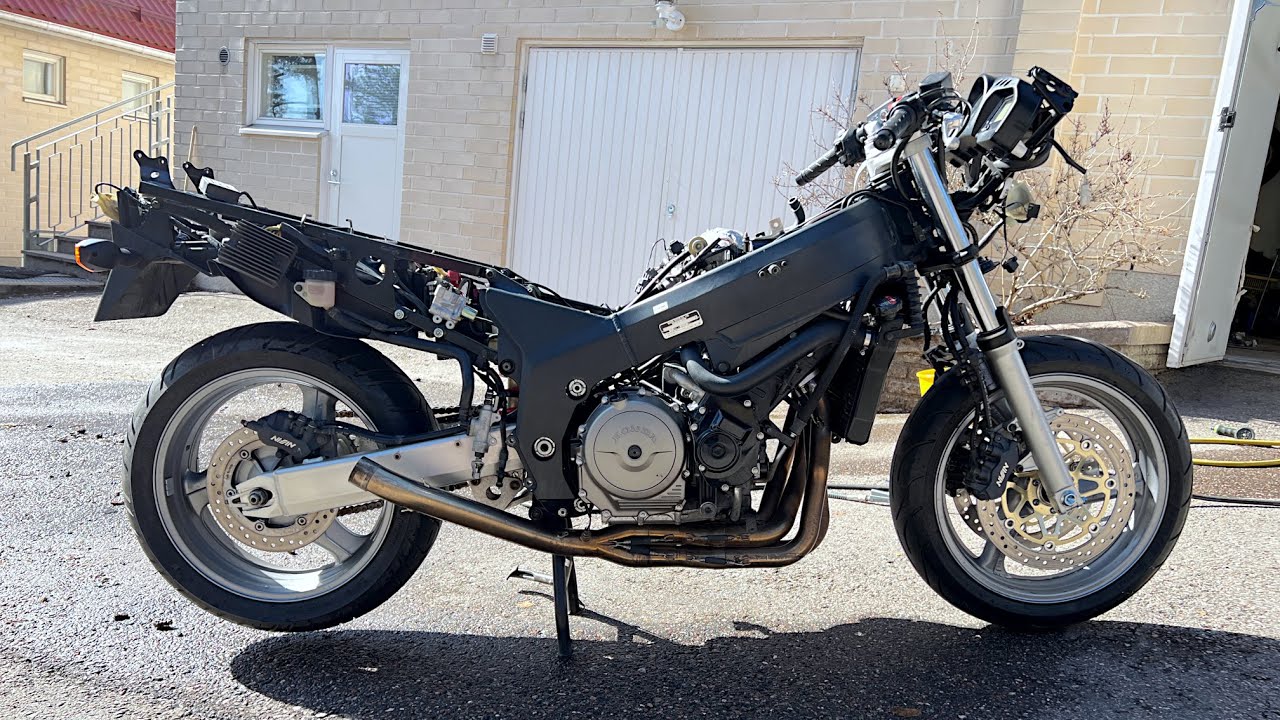 Glorious CBR1100XX Blackbird #2 - The project starts