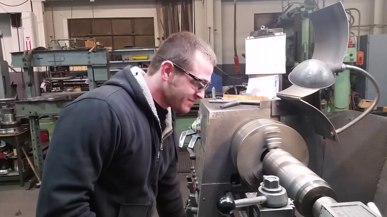 Cutting Grooves On A Manual Lathe