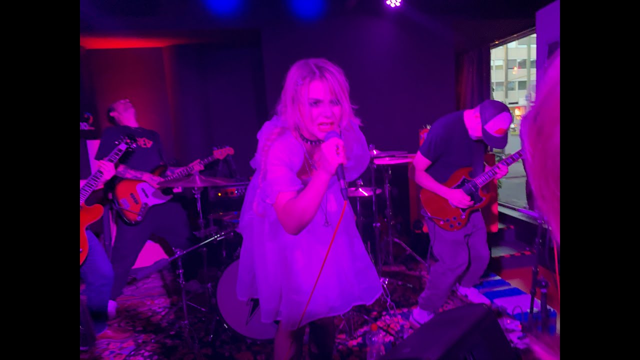 THE PILL live Ono2