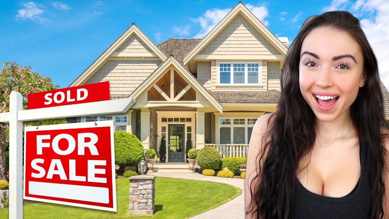 BUYING A NEW HOUSE!! (House Flipper)