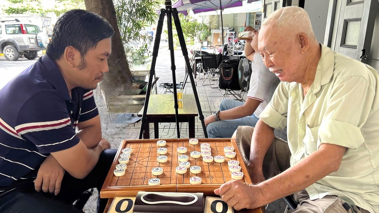 Minh La lại nhớ bánh Xích Lô Chú Việt và cái kết !