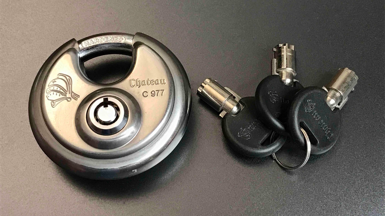 [430] Chateau C977 Tubular Core Disc Padlock Picked