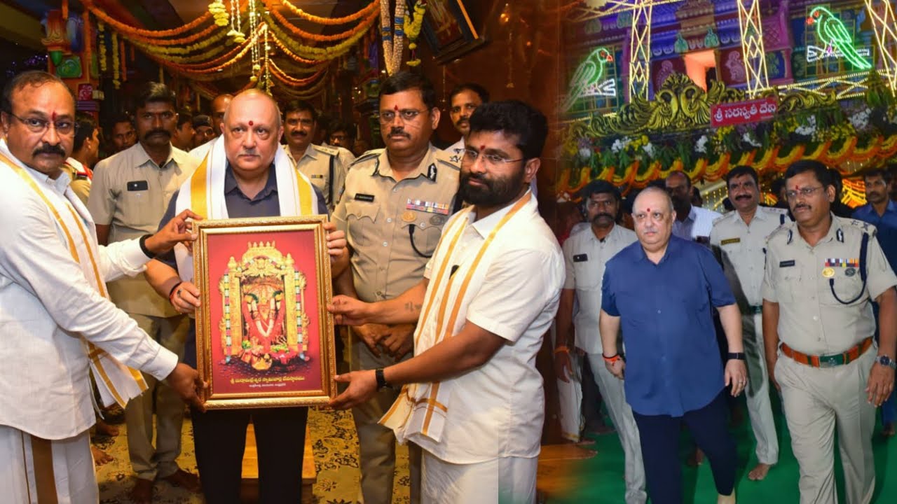 AP DGP Harish Kumar Gupta IPS | Dussehra festival | Kanakadurga Temple #2025 || Ap Smart News