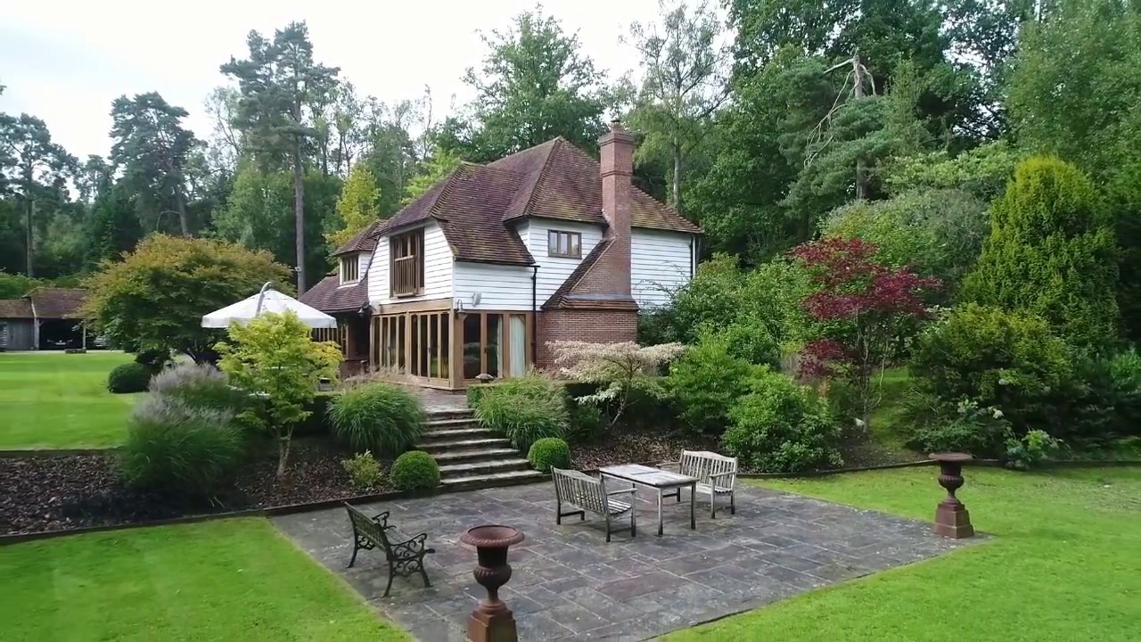 Oak framed house in Wadhurst, East Sussex