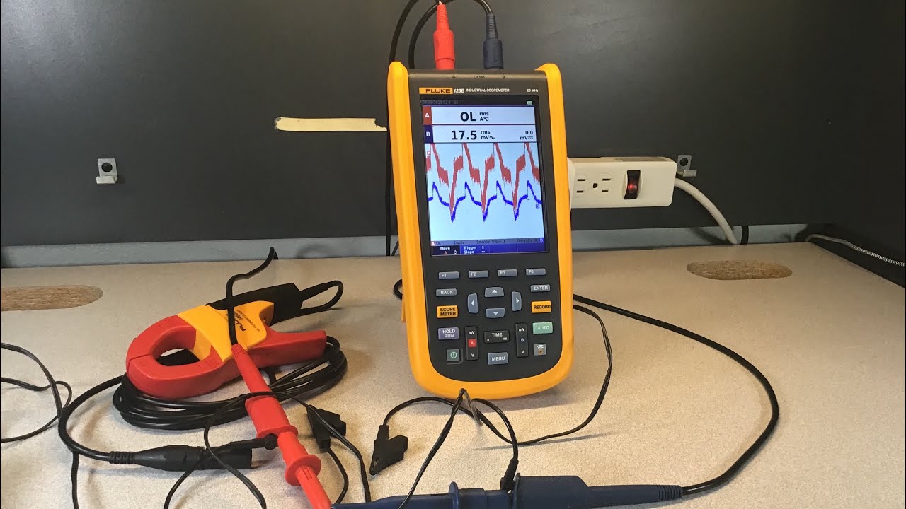 (Pt. 1 of 2) Exploring The FLUKE 123B Industrial Scopemeter 20MHz