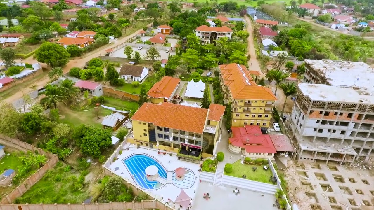 DESERT  BREEZE  HOTEL  - ARUA