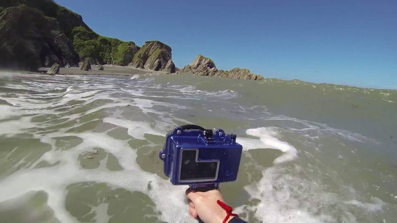 Salty Surf Housings BASIC a6000 water housing review