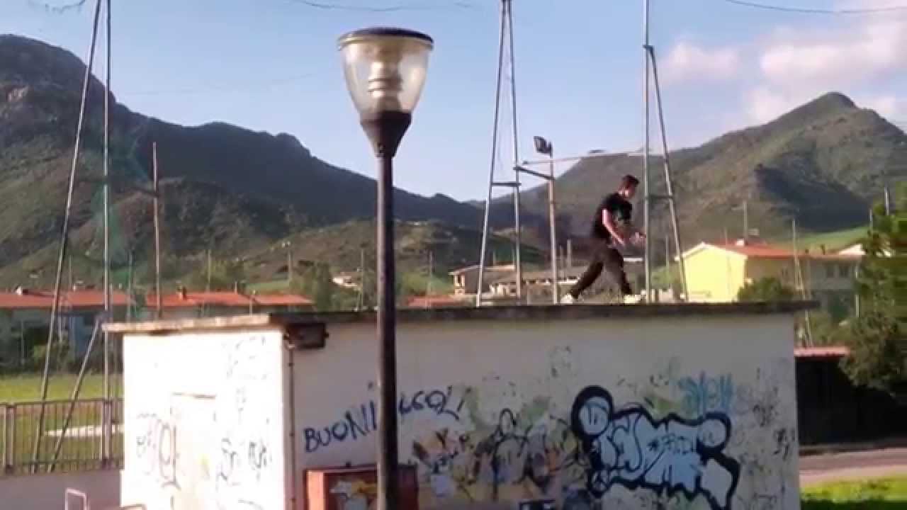 PARKOUR AND FREERUNNING TRIP TO DOMUSNOVAS (CI) HD 2015