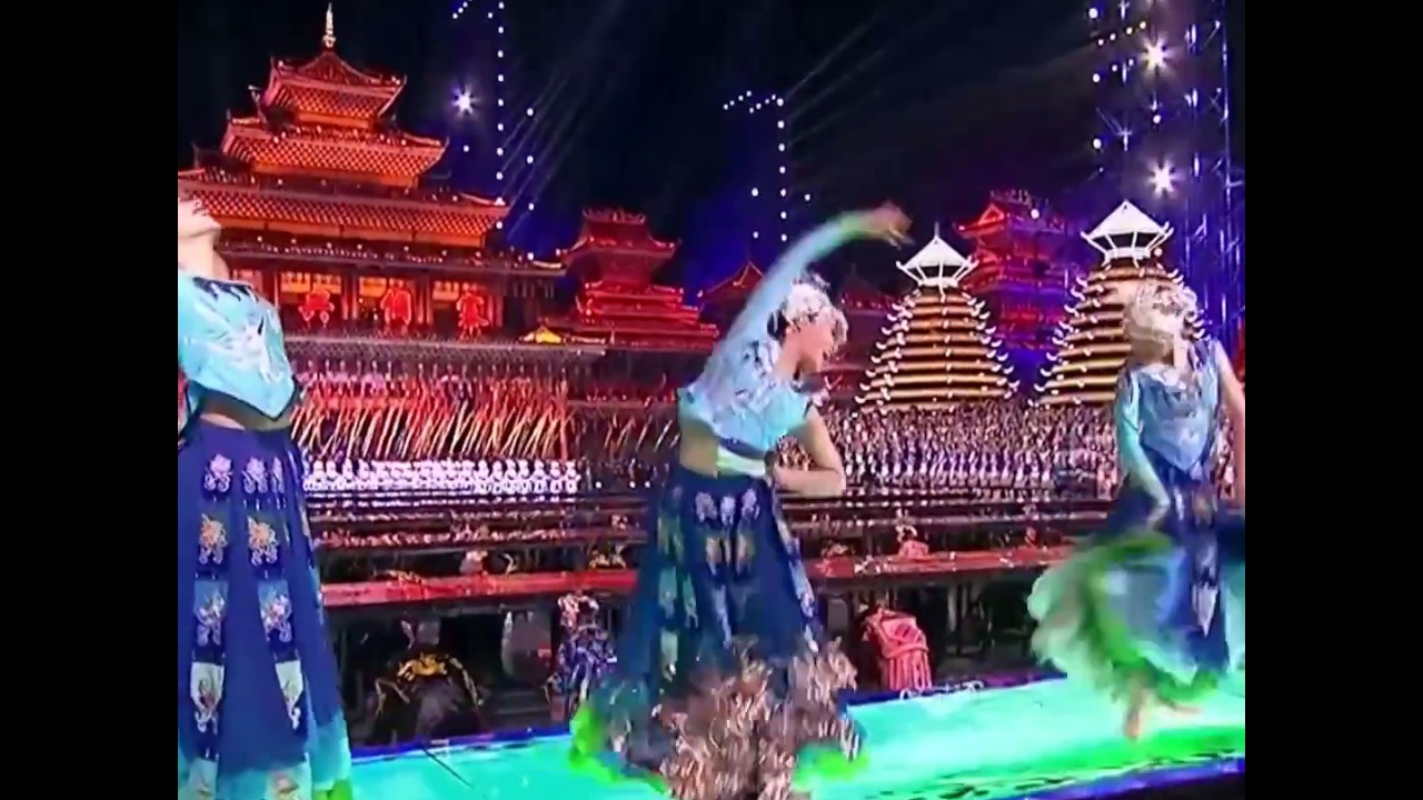 Dong ethnic group singing and dancing | CCTV English
