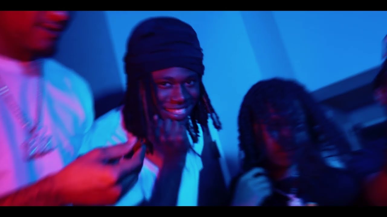 lilroccnumba9ine -Computers (Shot&edited Cfilms)