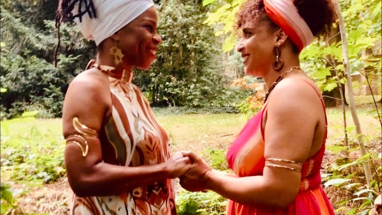 FANM - Manzel Loomaa & Régine Lapassion 