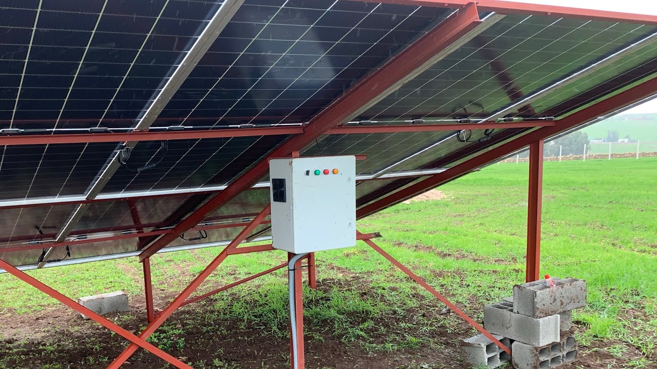 تركيب منظومة شمسية 4KW لتشغيل غطاس 5.5HP على عمق 132متر رغم الشتاء والبرد القارص 