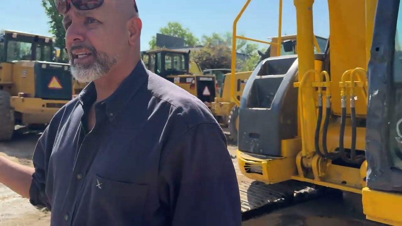 Kobelco SK135SRLC 1E review and walk around 09i