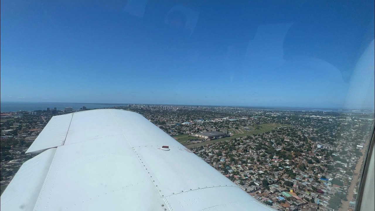 Aterragem na pista 28 e 05 no Aeroporto internacional de Maputo 