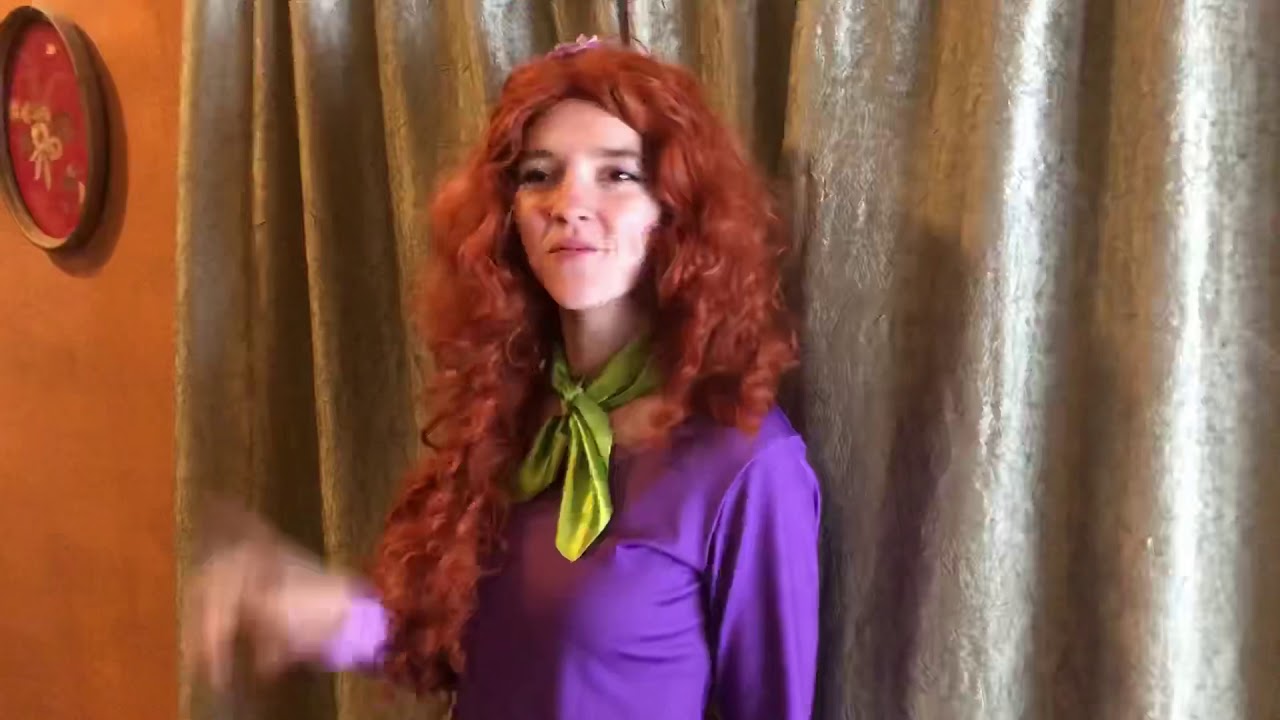 Daphne Cosplay