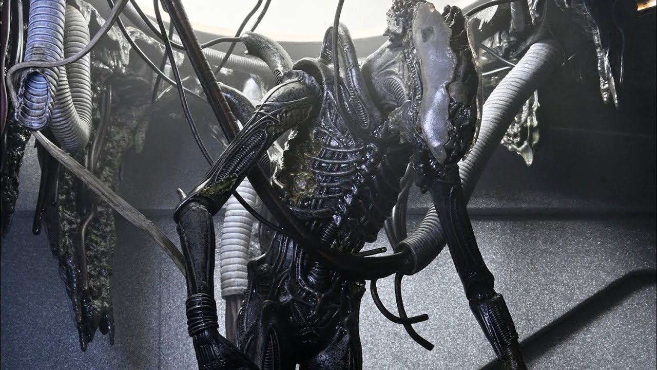 NECA Alien: Romulus - Deluxe Suspended Lab Xenomorph XX121 7